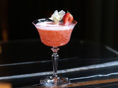 The Athenaeum Hotel & Residences cocktail masterclass