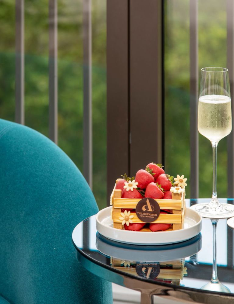 The Athenaeum Hotel & Residences offers