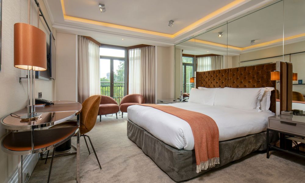 Athenaeum Hotel Park view room