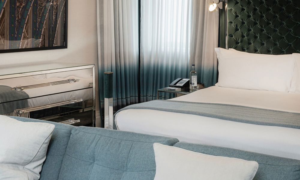 Athenaeum suite