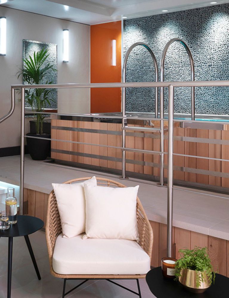 The Athenaeum Hotel & Residences The Spa