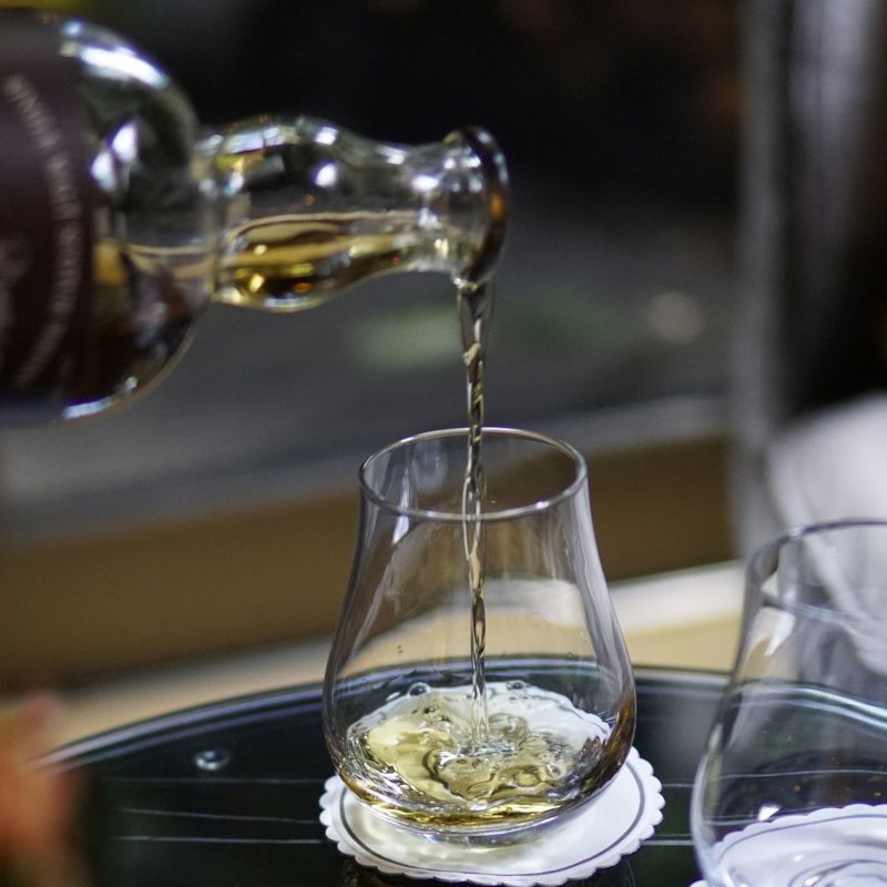 whisky pouring