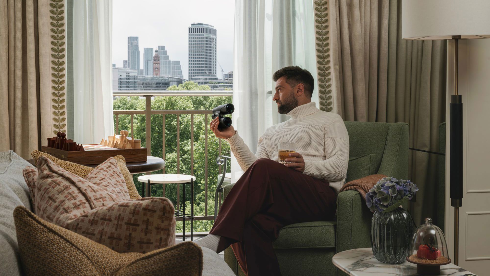 The Athenaeum Hotel & Residences Green Park View Suite