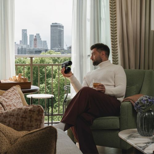 The Athenaeum Hotel & Residences green park view suite