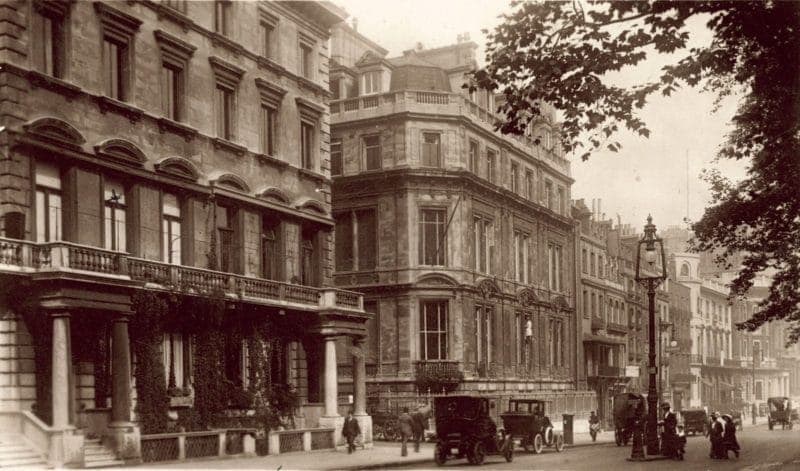 Piccadilly In the 1800's, view the history of The Athenaeum Hotel & Residences