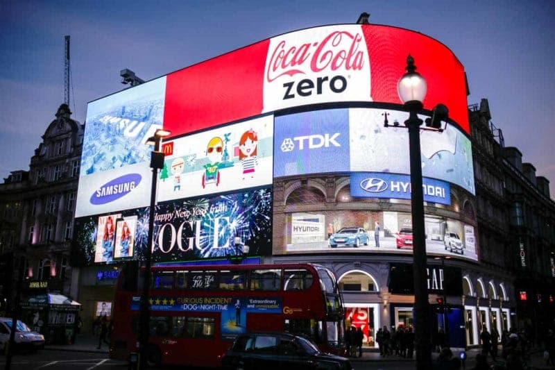Piccadilly circus guide by Athenaeum Hotel