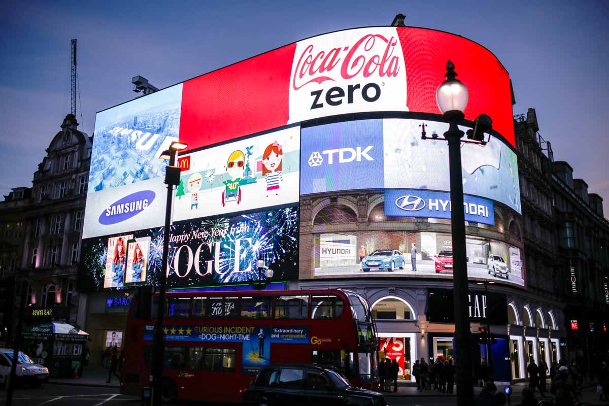 Piccadilly circus guide by Athenaeum Hotel