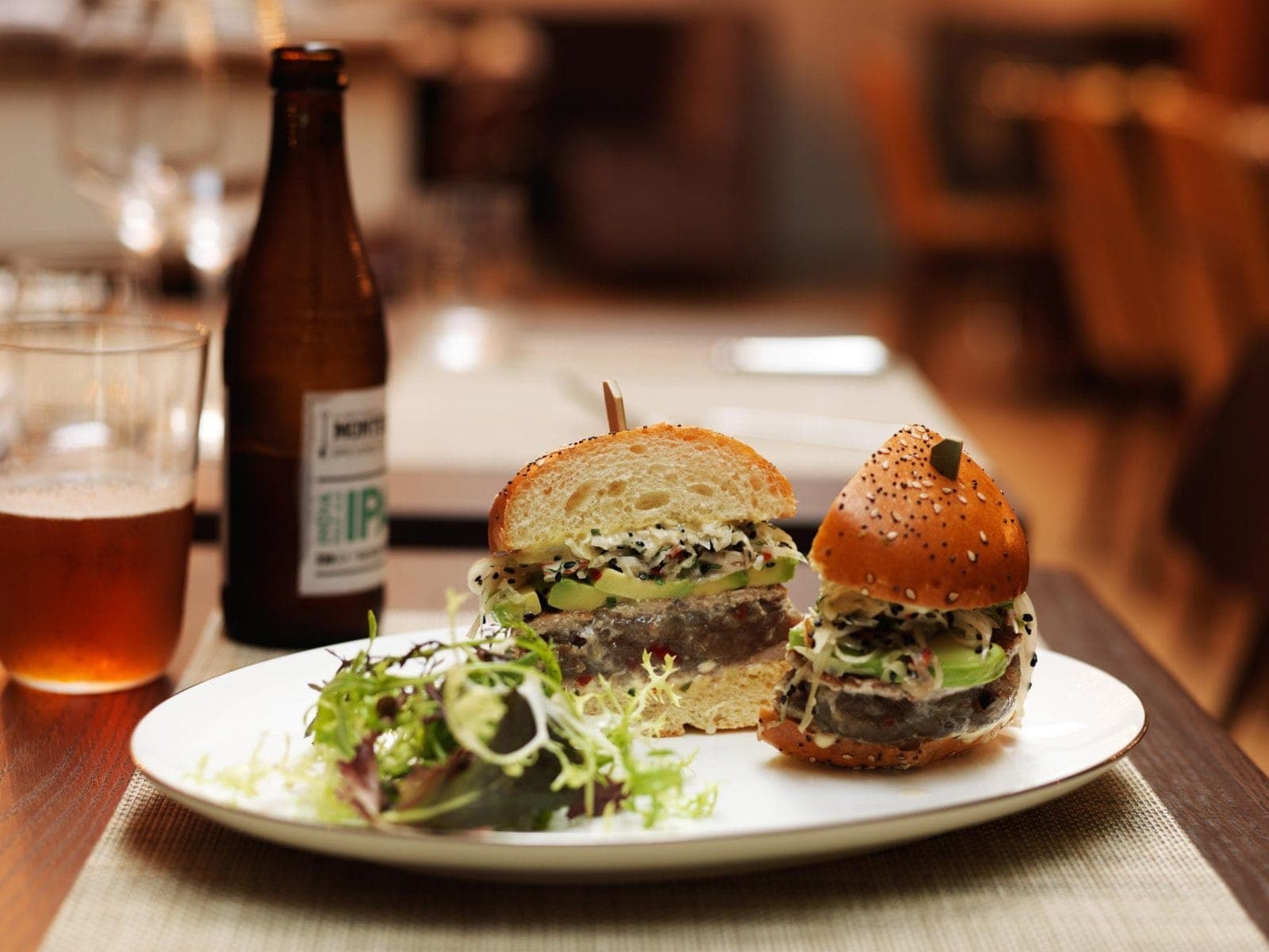 Burger at 116 at The Athenaeum